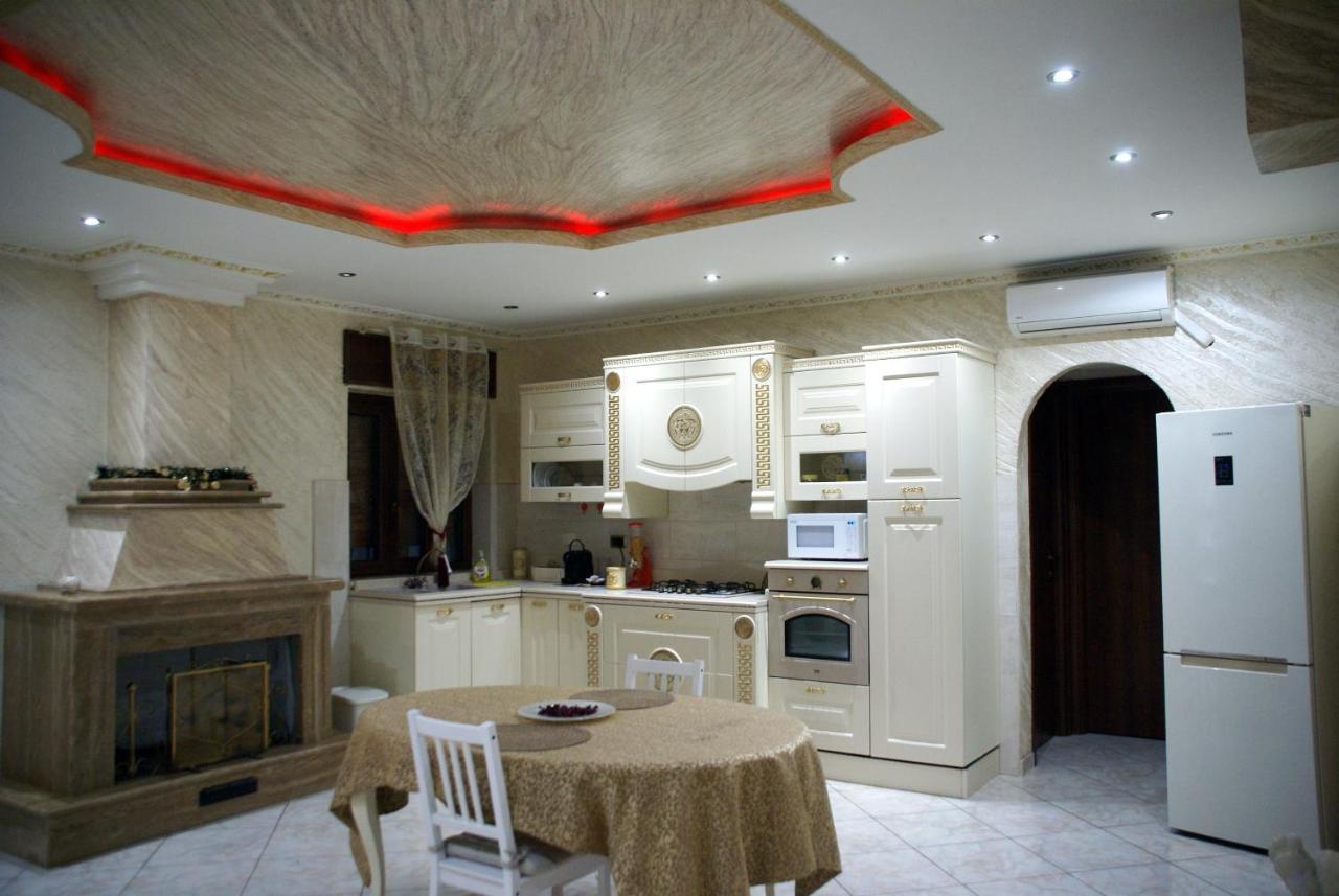 Gold Luxury Suite Home Roma Exterior foto